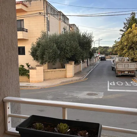 شقة Claureece Court Mgarr