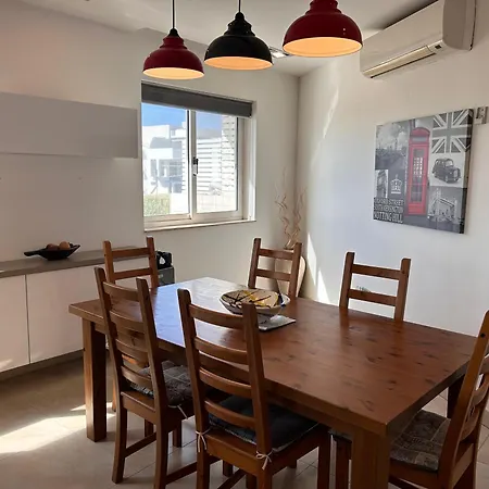 Appartamento Claureece Court Mgarr