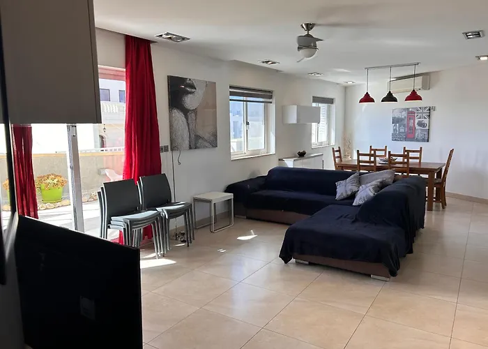 Claureece Court Mgarr Διαμέρισμα