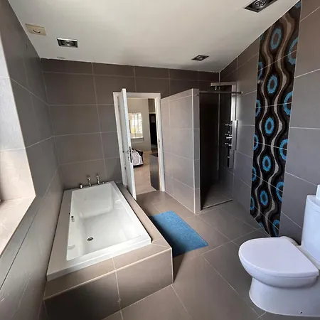 Claureece Court Mgarr * L-Imgarr