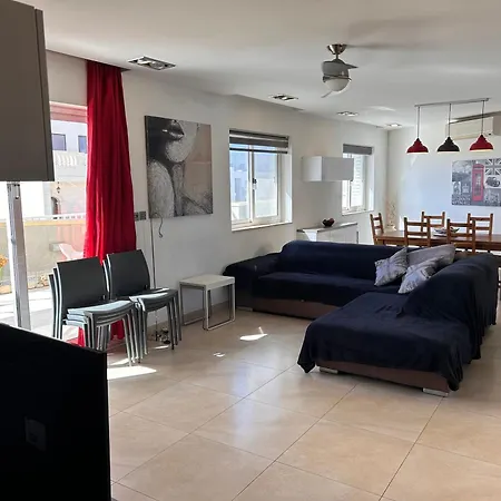 Claureece Court Mgarr Apartament