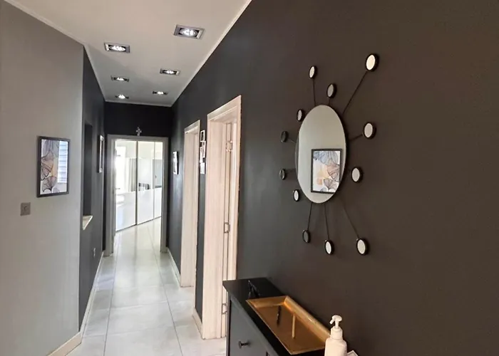 Claureece Court Mgarr * L-Imgarr